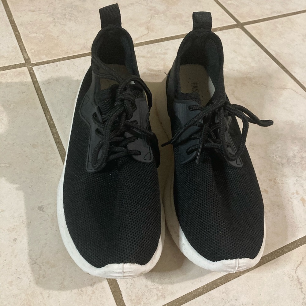 Cozy Fashion Nova Runners